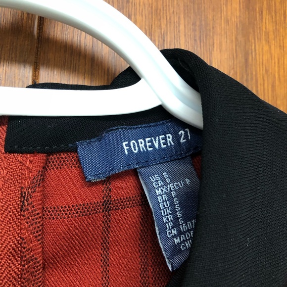 Plaid Collared Dress - Picture 4 of 8